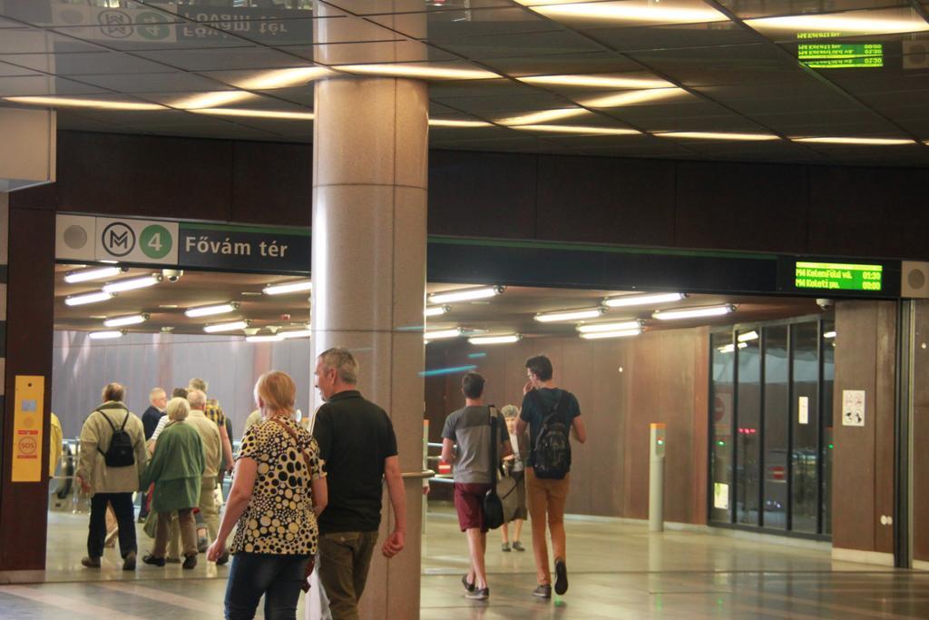 Duna Szecsi Apartman Budapest Exteriör bild
