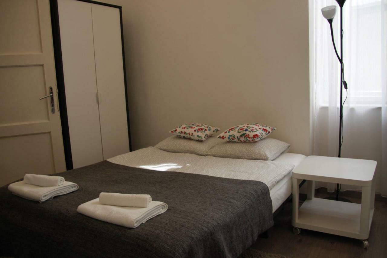 Duna Szecsi Apartman Budapest Exteriör bild