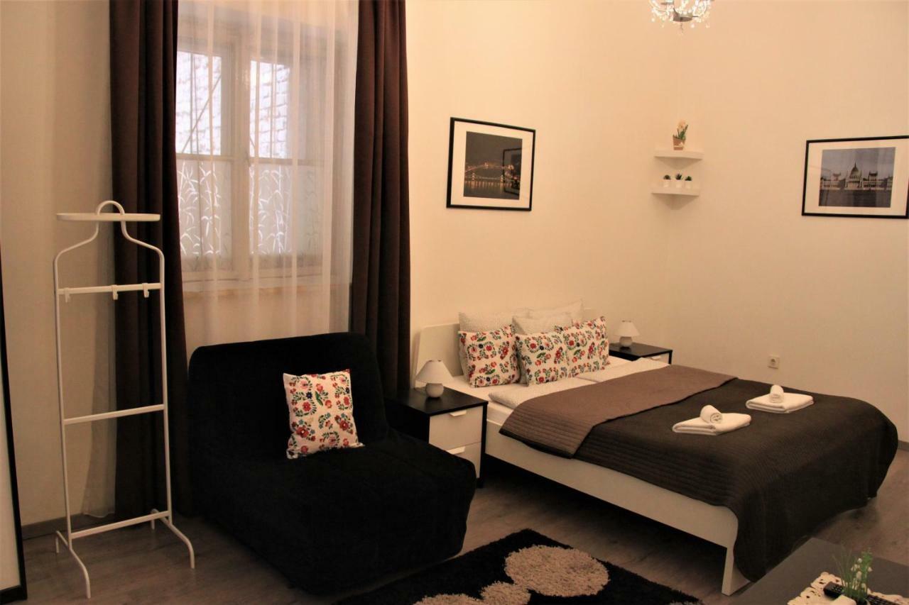 Duna Szecsi Apartman Budapest Exteriör bild