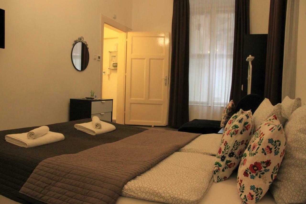 Duna Szecsi Apartman Budapest Exteriör bild