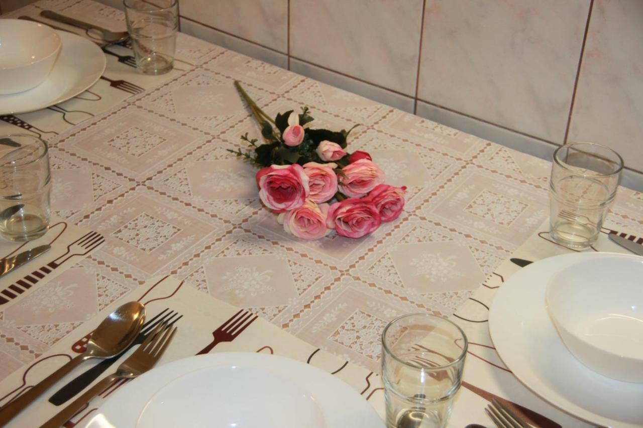 Duna Szecsi Apartman Budapest Exteriör bild